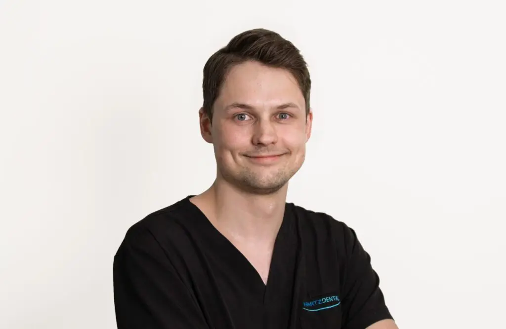 Halvor Klareng tannlege hos Hartz Dental